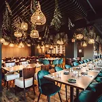 派勒萨特酒店 3*