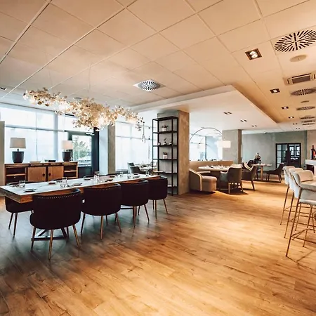Palcat Hotell Tábor