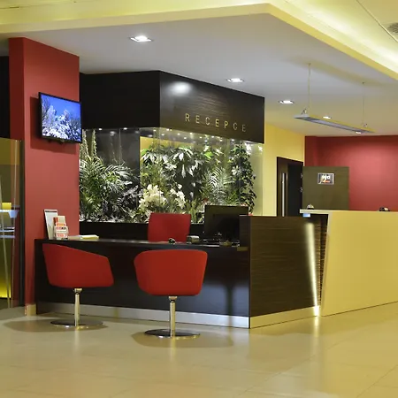 Hotell Palcat Tábor