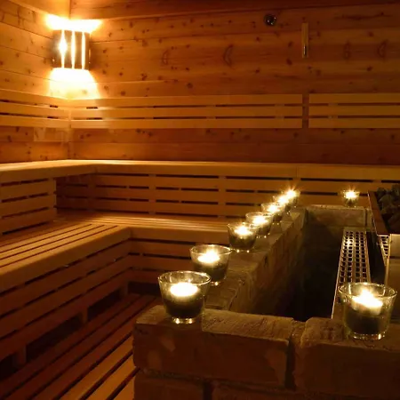 Palcat Hotell Tábor